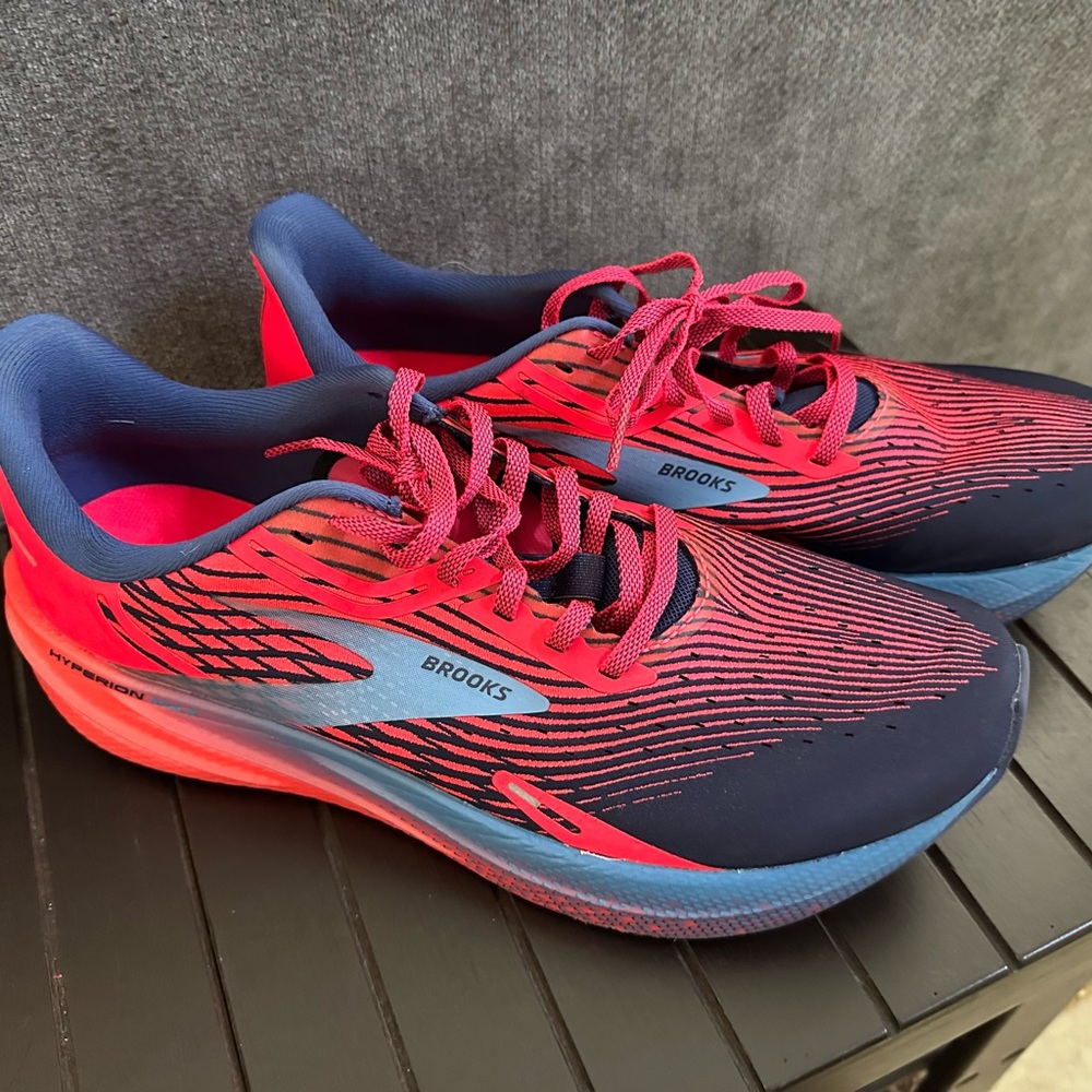Women’s Brooks Hyperion Max Size 11